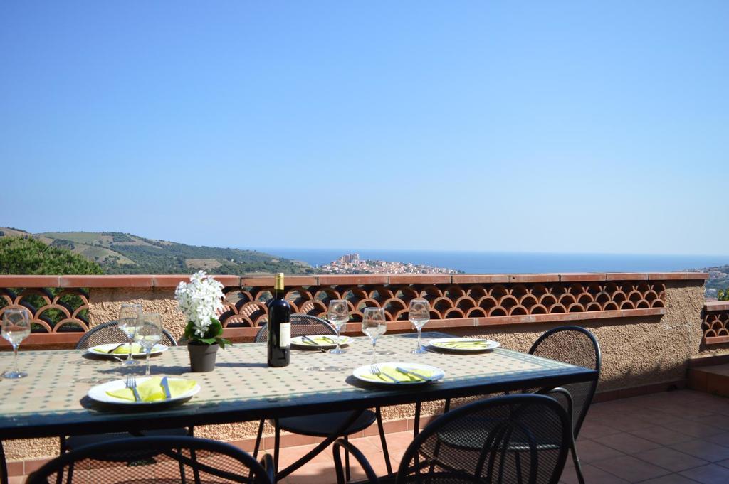 Villa Superbe Vue Sur Mer Et Sur La Montagne Jardin Terrasses بانيول سور مير المظهر الخارجي الصورة